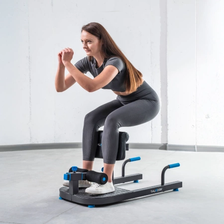 THUNDER TENZ μηχανή squat